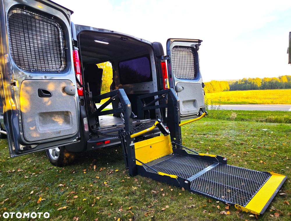 Renault Trafic - 1