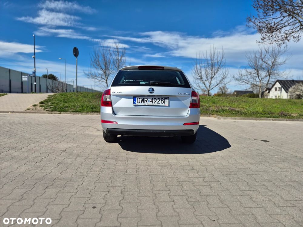 Skoda Octavia 1.6 TDI Ambition - 4