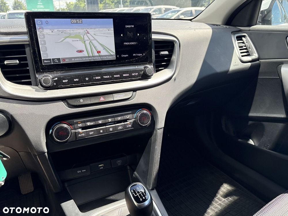 Kia Ceed - 20