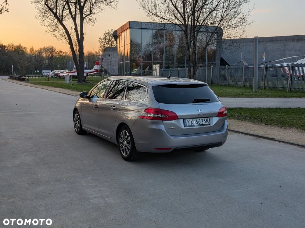 Peugeot 308 BlueHDi 130 EAT8 Stop & Start Allure Pack - 5