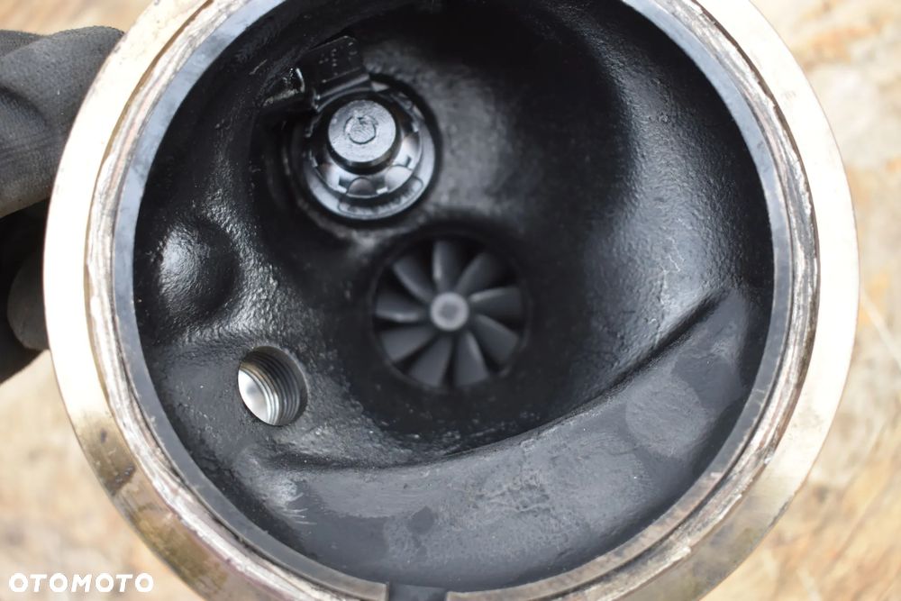 TURBOSPRĘŻARKA AUDI A4 A5 06M145702T - 3