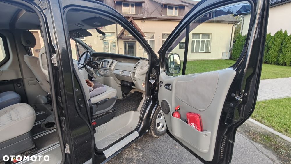 Renault Trafic - 13