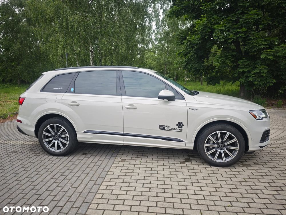 Audi Q7 - 25