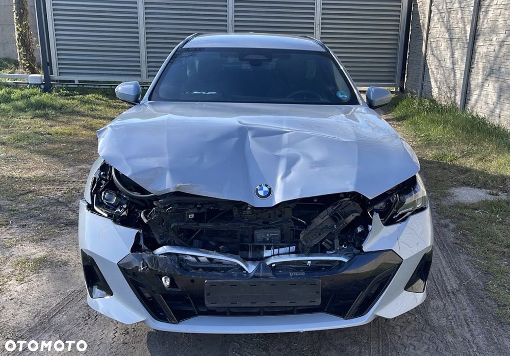 BMW Seria 5 520i M Sport Edition - 4