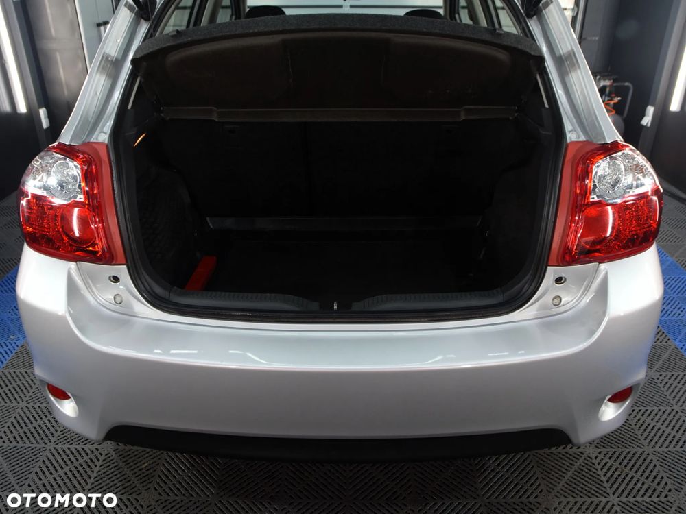 Toyota Auris - 9