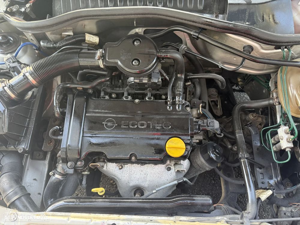 Opel Corsa 1.2 16V Confort - 19