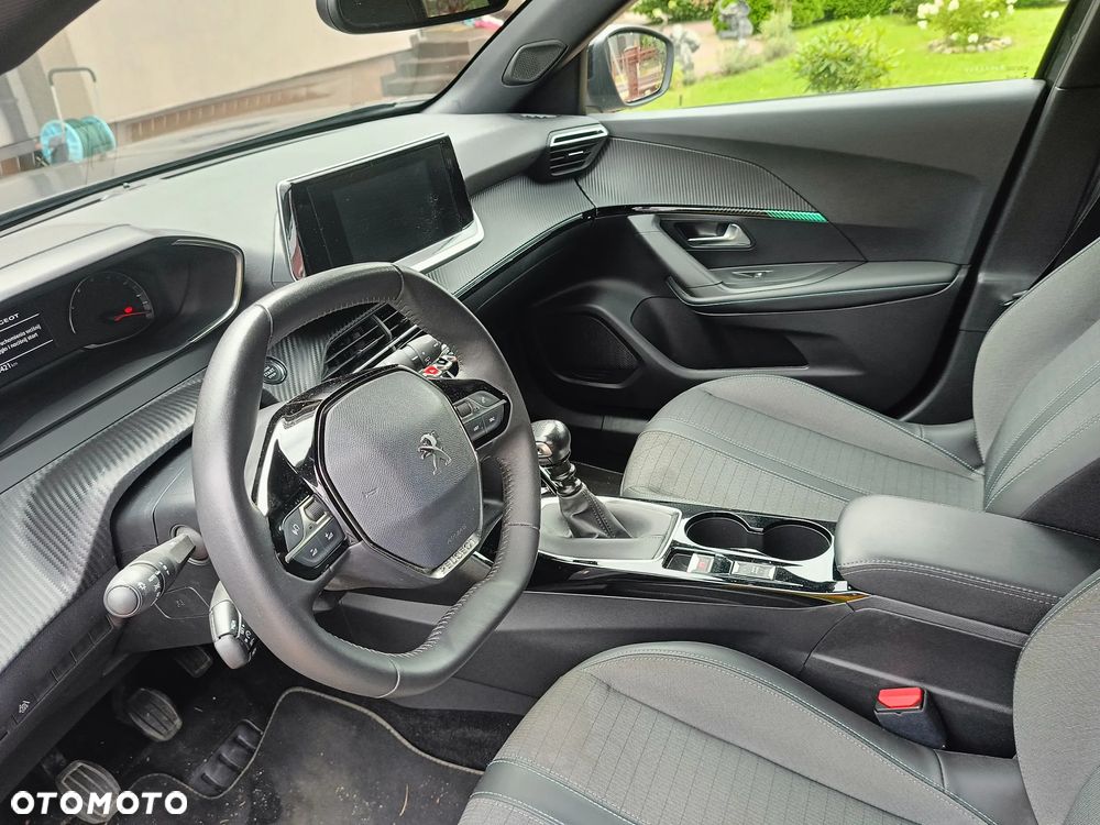 Peugeot 2008 1.2 PureTech Active Pack S&S - 9