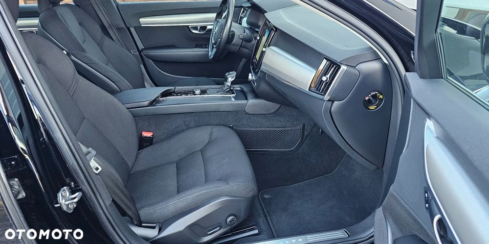 Volvo V90 D4 Geartronic Momentum Pro - 19
