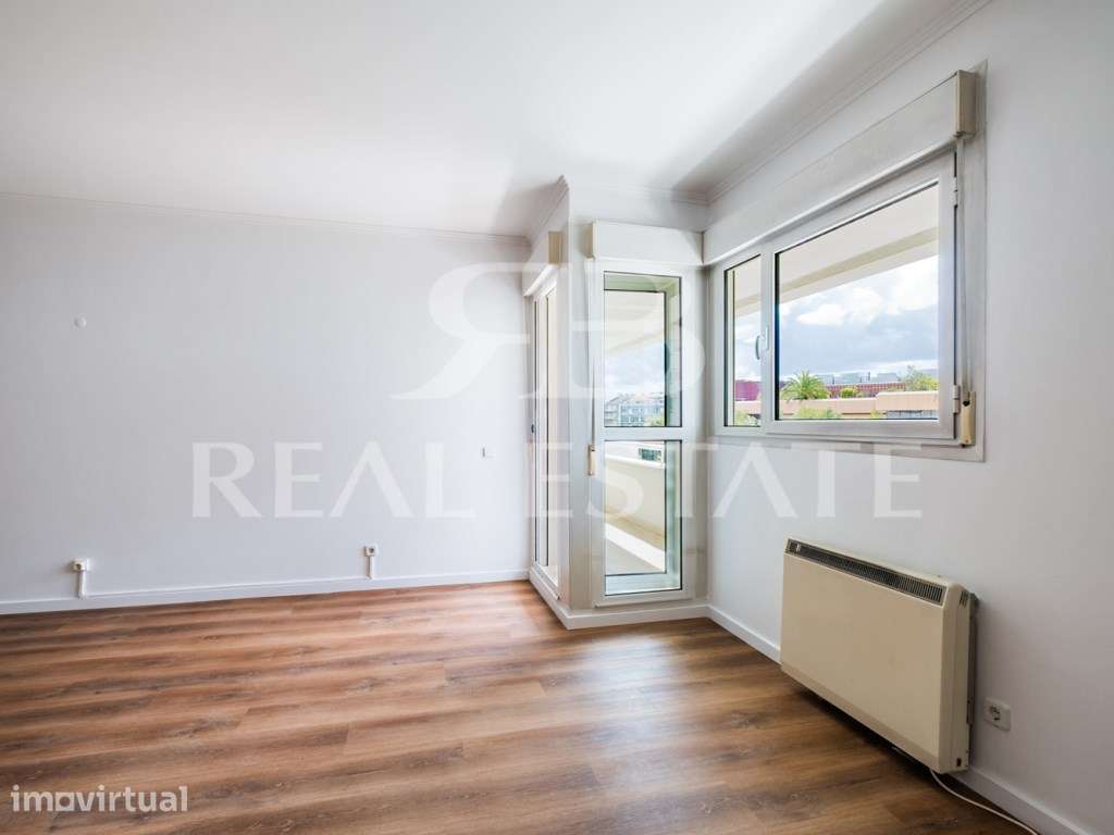 T3 com VARANDA+ 2 lugares de Garagem + Arrecadação - no SALDANHA, c... - Grande imagem: 5/27