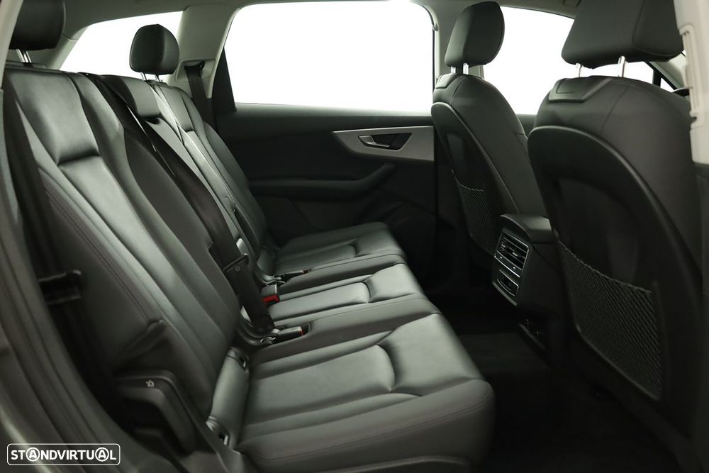 Audi Q7 55 TFSI quattro Tiptronic - 23