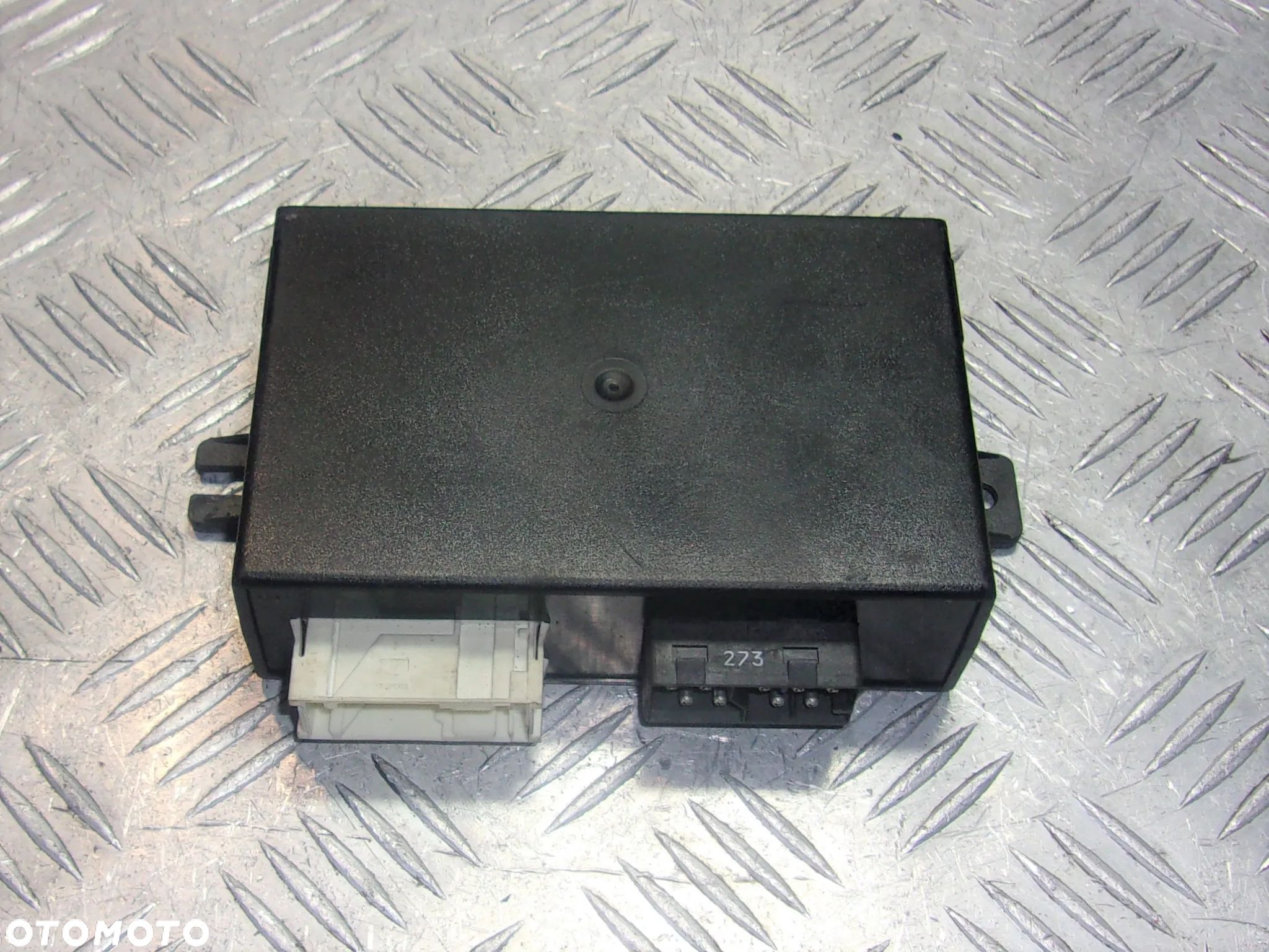 BMW E36 - moduł sterownik zamka centralnego - 1