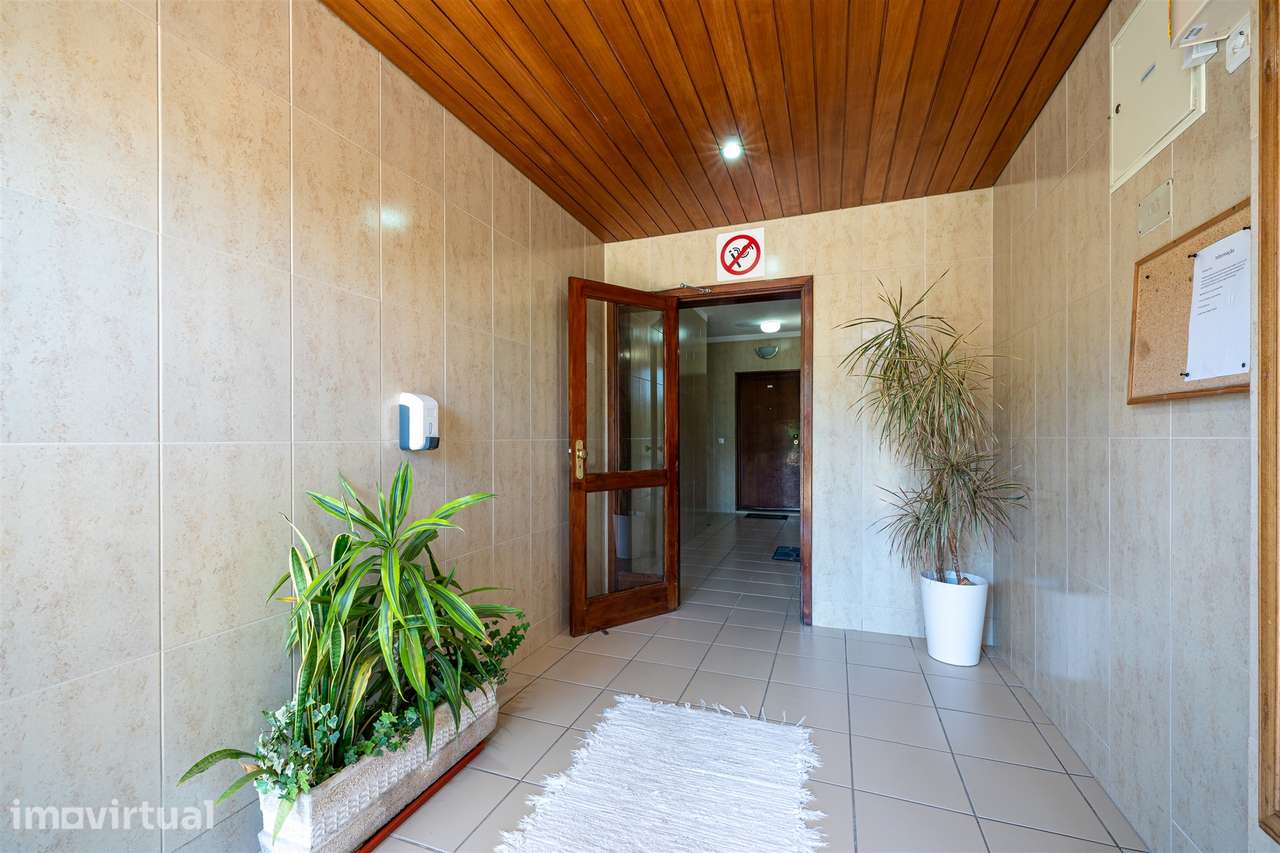 Apartamento T2 Venda em Serzedo e Perosinho,Vila Nova de Gaia - Grande imagem: 3/22