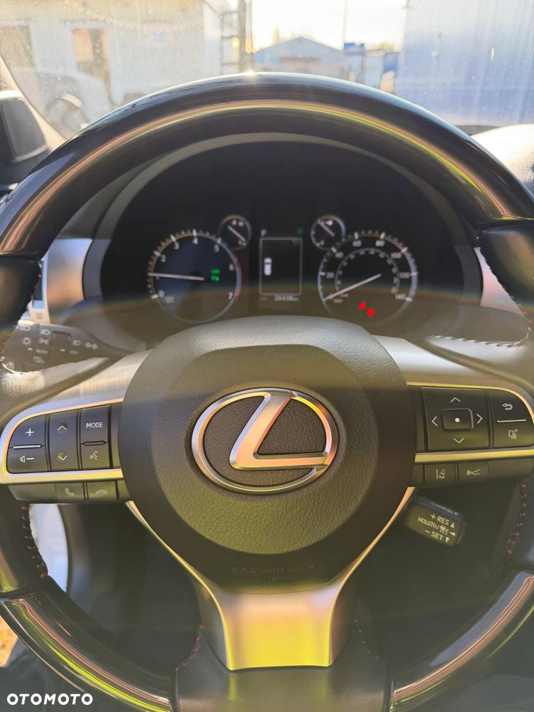 Lexus GX - 14