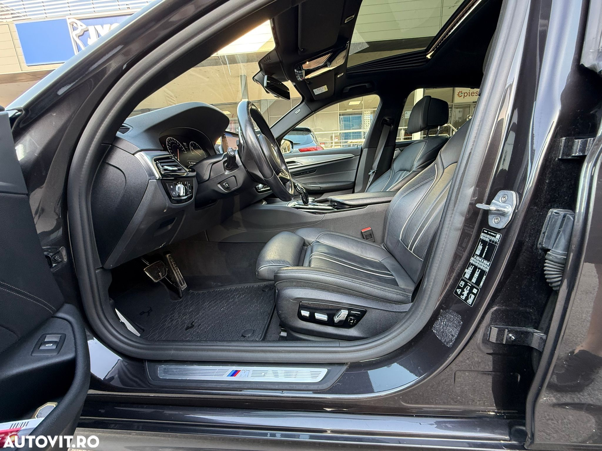 BMW Seria 5 520d xDrive AT - 5