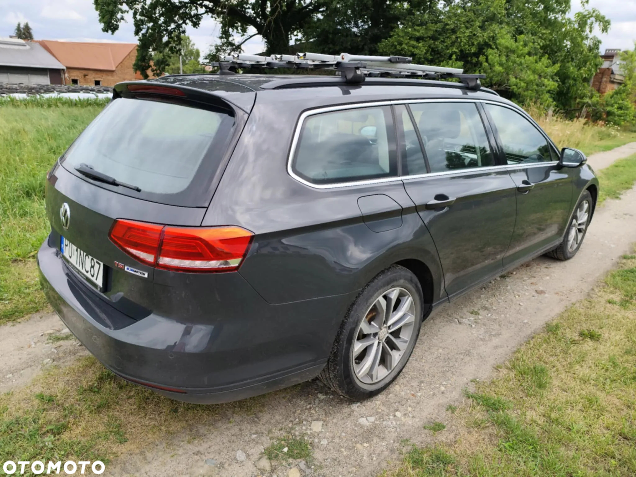 Volkswagen Passat - 5