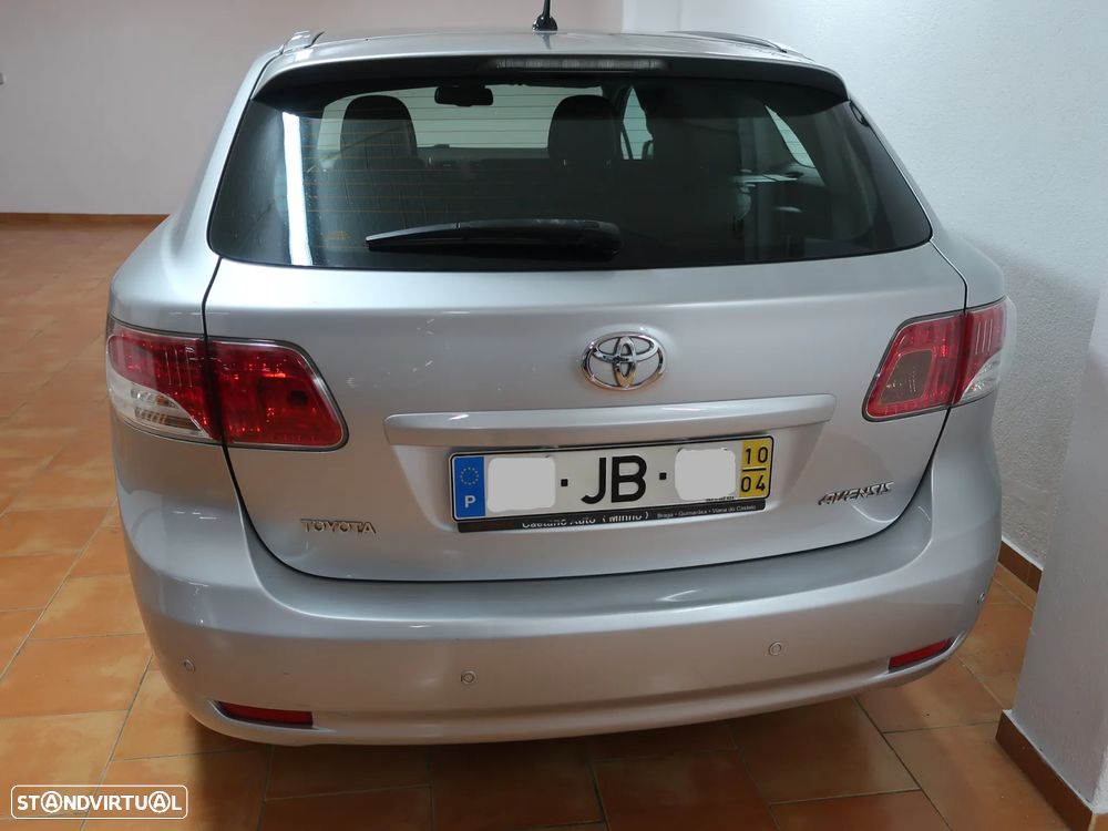 Toyota Avensis SW 2.0 D-4D Exclusive - 11