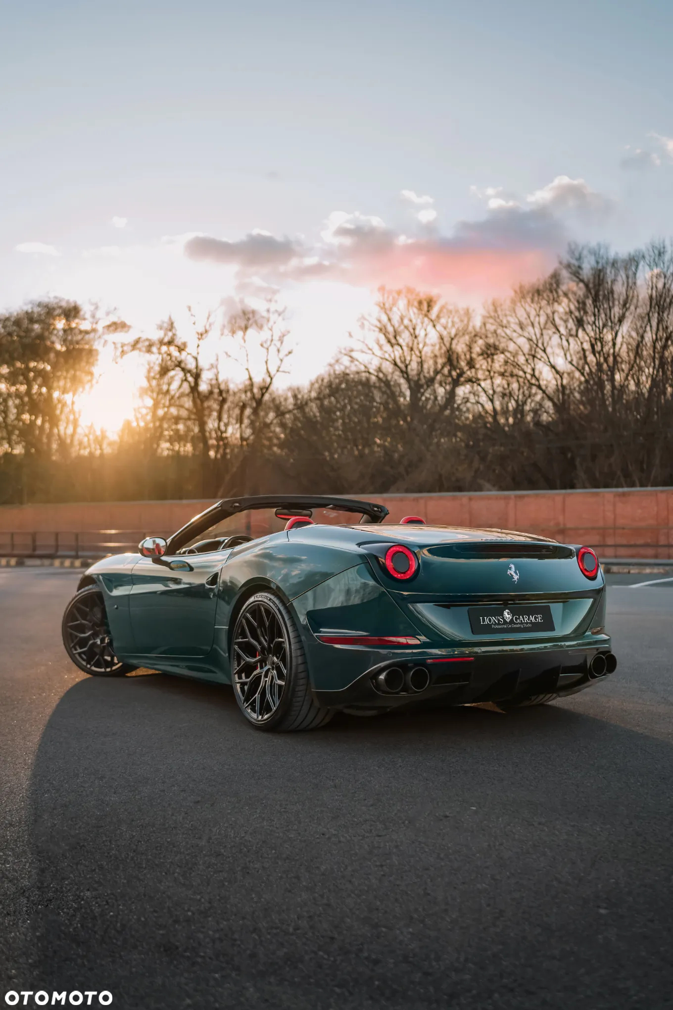 Ferrari California T - 5