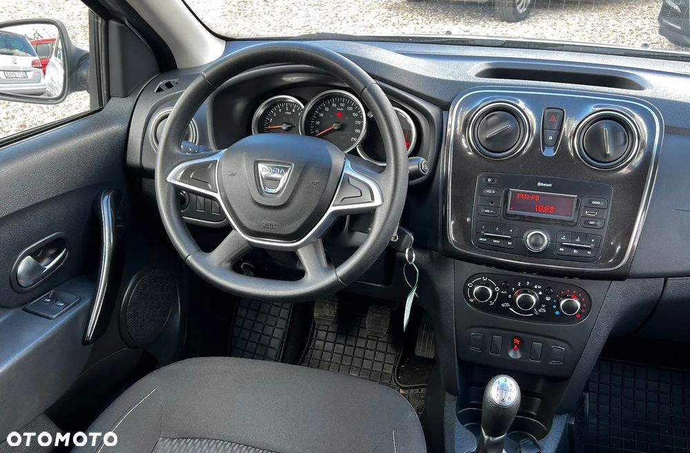 Dacia Sandero SCe 75 Laureate - 9