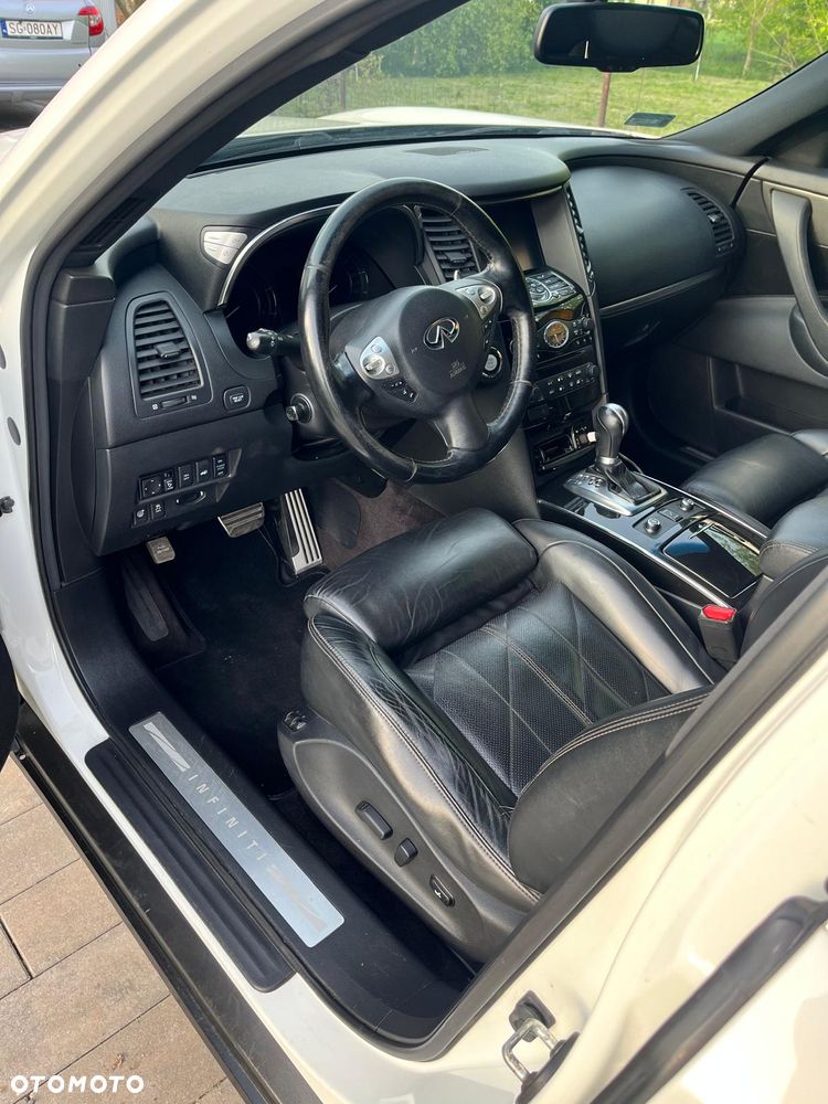 Infiniti QX70 3.0d S Premium - 10