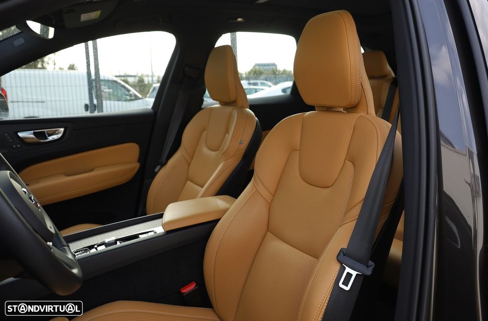 Volvo XC 60 2.0 T8 PHEV Inscription AWD - 7