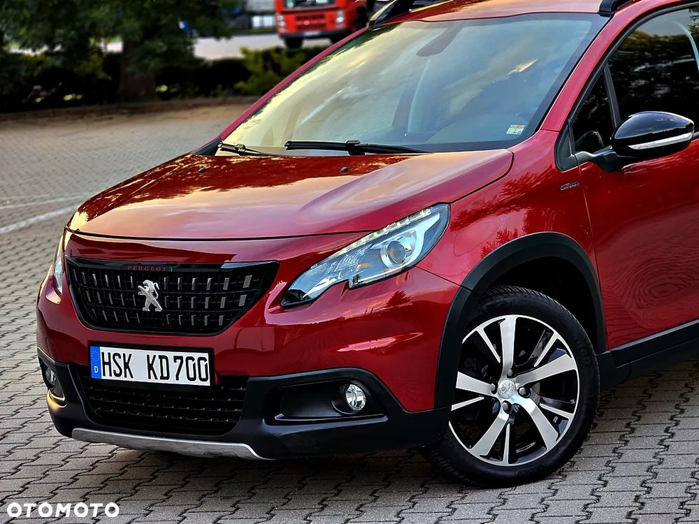 Peugeot 2008 BlueHDi 120 EAT6 Black Edition - 23