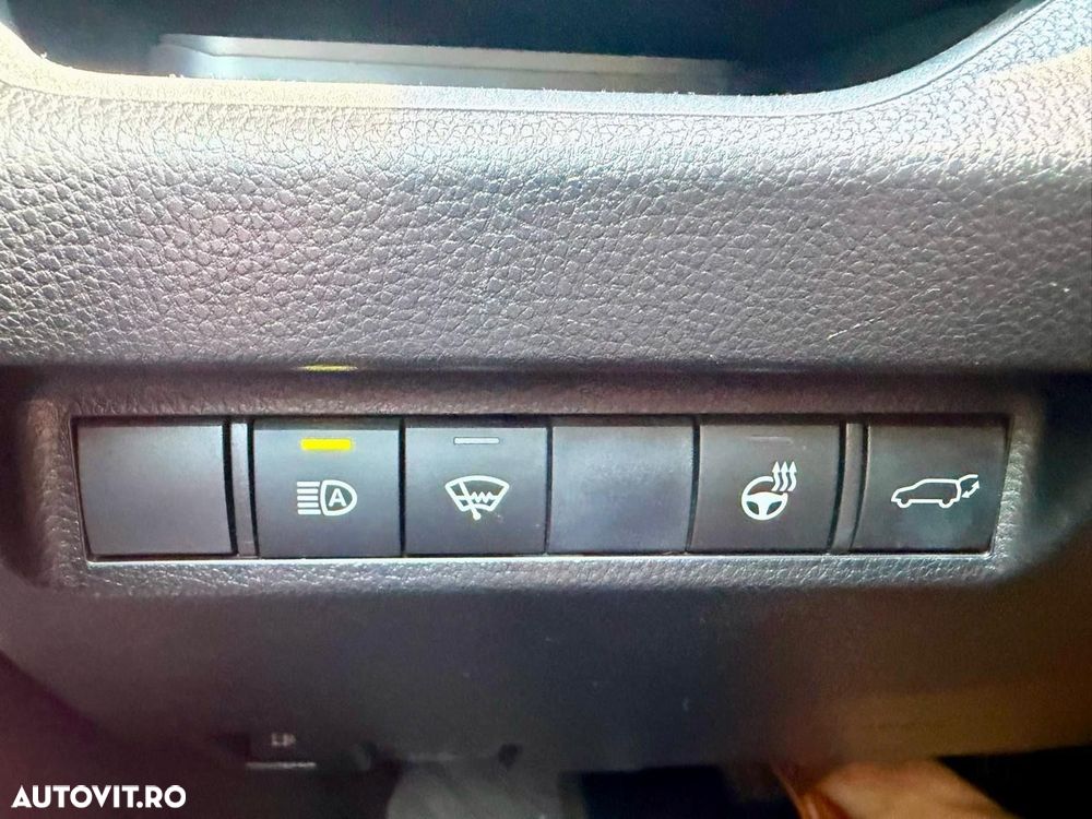 Toyota RAV4 - 9
