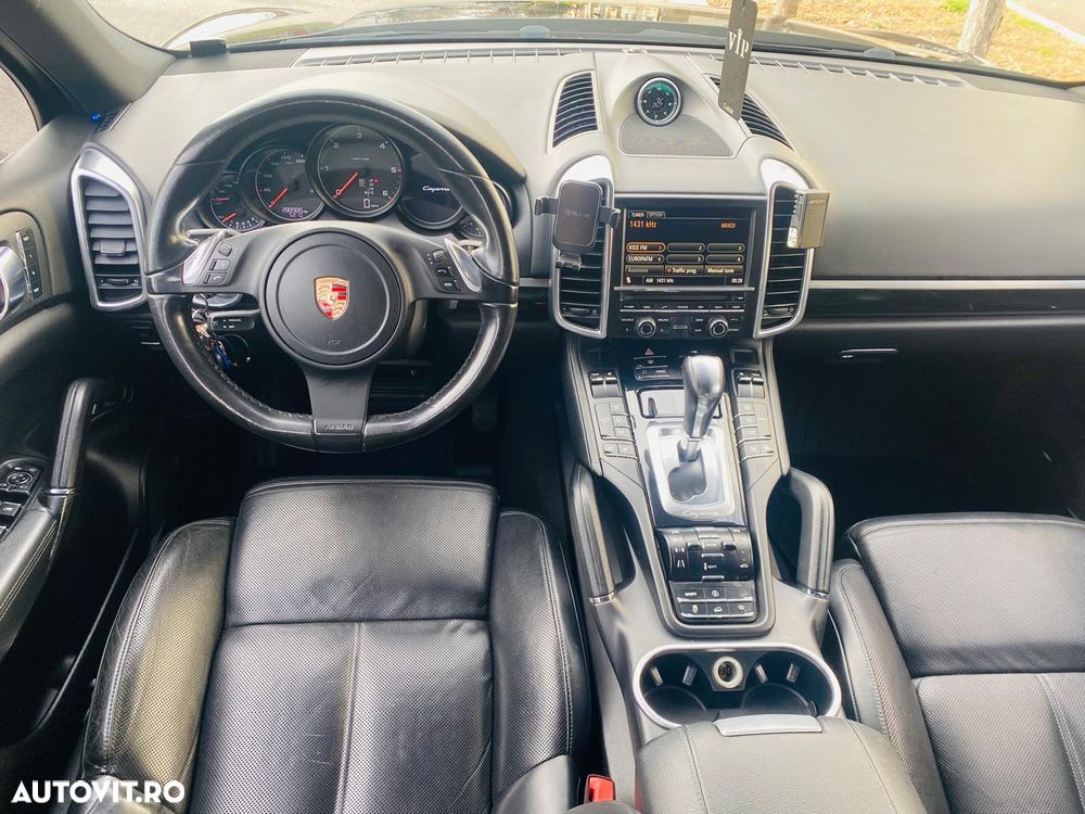 Porsche Cayenne - 13