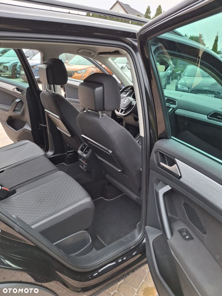 Volkswagen Tiguan - 14