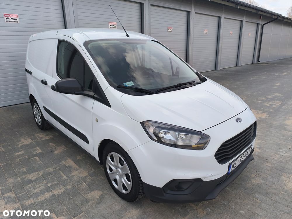 Ford Transit Courier - 1
