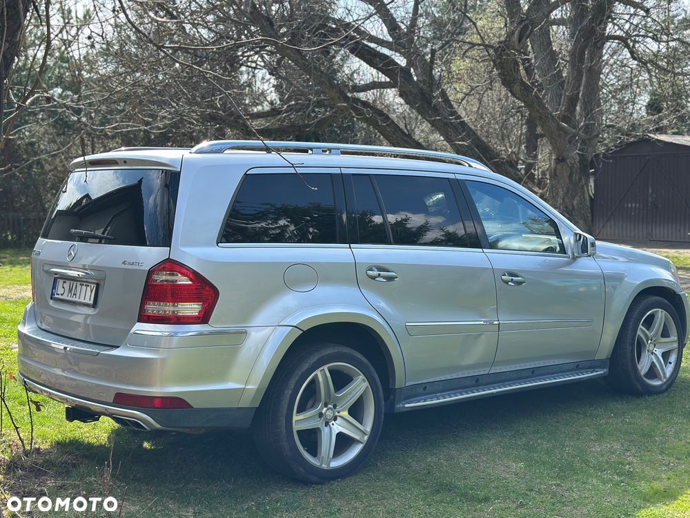 Mercedes-Benz GL - 8
