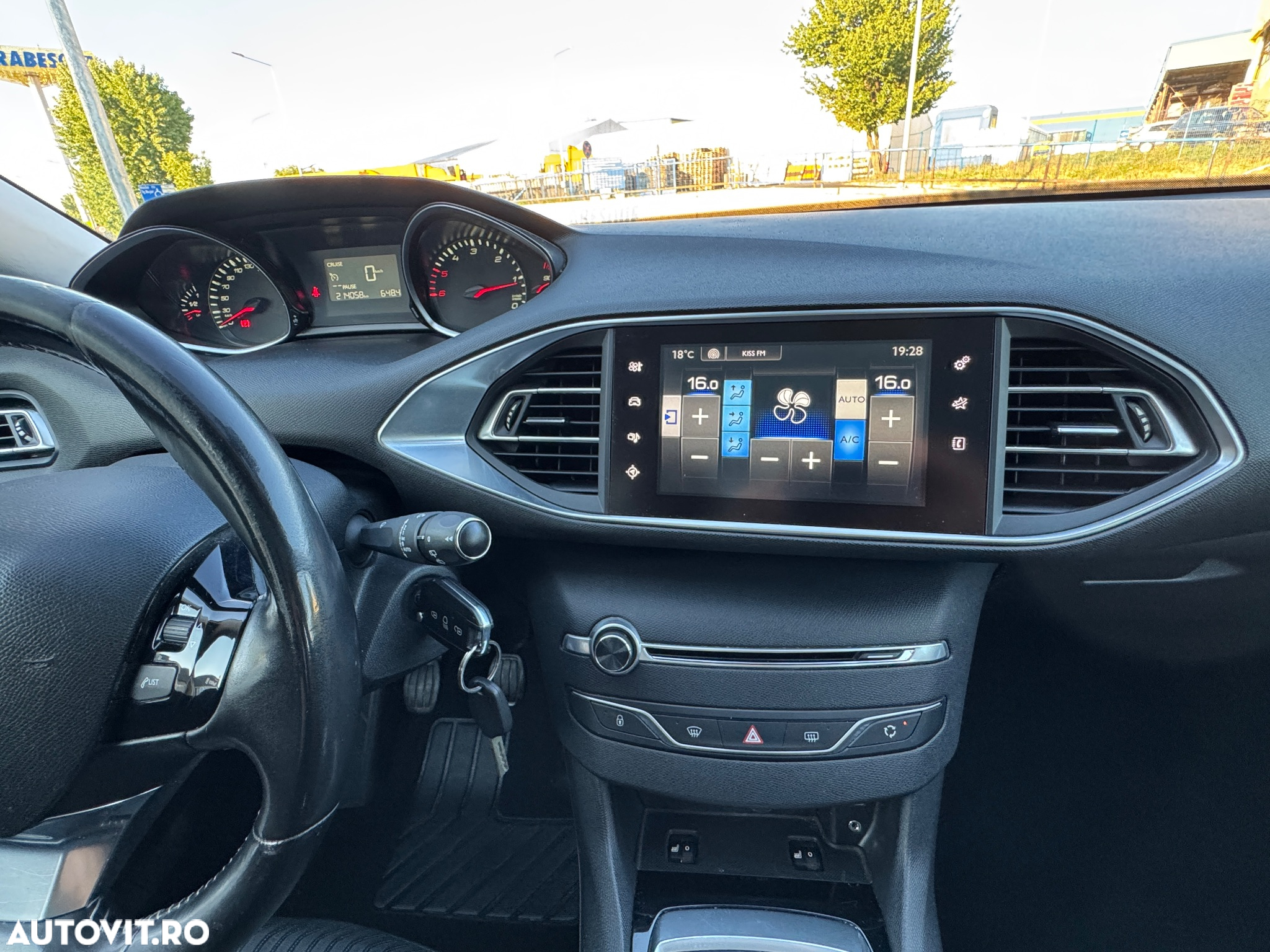 Peugeot 308 SW BlueHDi 120 Stop & Start Business-Line - 19