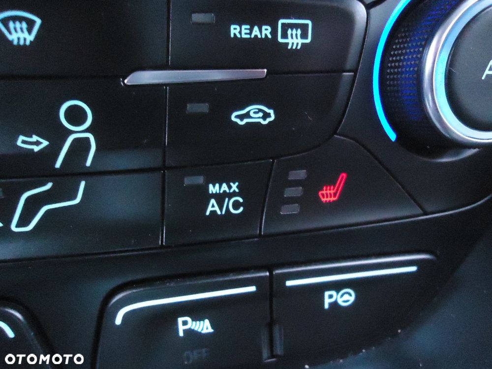 Ford Kuga 1.5 EcoBoost FWD Titanium ASS - 29