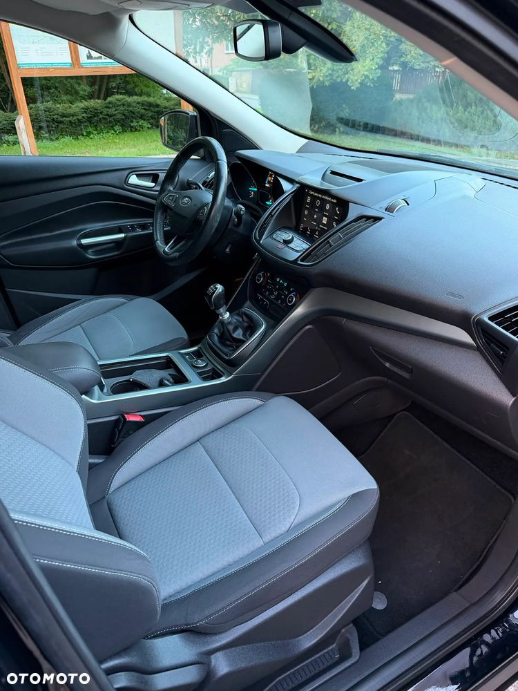 Ford Kuga 2.0 TDCi 4x4 Titanium - 23