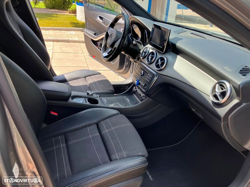 Mercedes-Benz GLA 200 (CDI) d 4Matic 7G-DCT Urban - 8