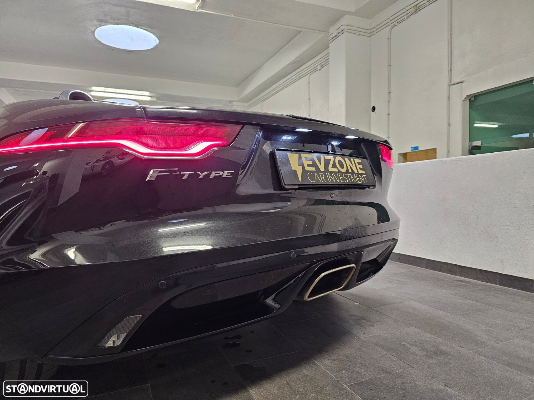 Jaguar F-Type 2.0 i4 R-Dynamic Black - 16