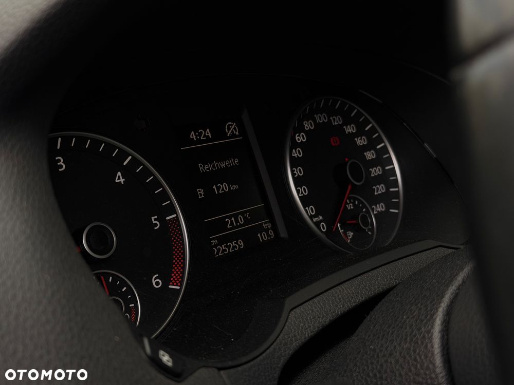 Volkswagen Sharan - 14