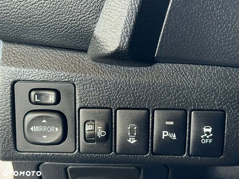 Toyota Auris - 18