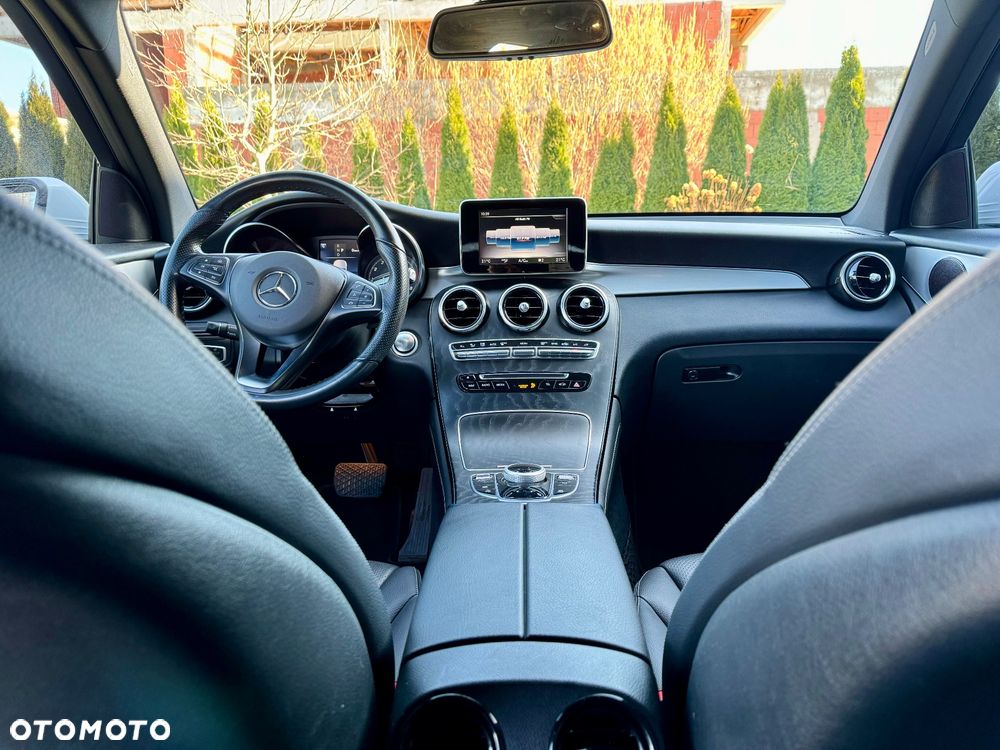 Mercedes-Benz GLC 300 4Matic 9G-TRONIC - 19