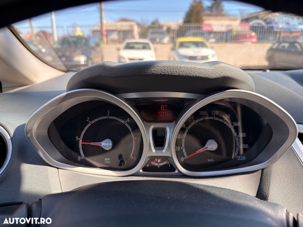 Ford Fiesta - 20