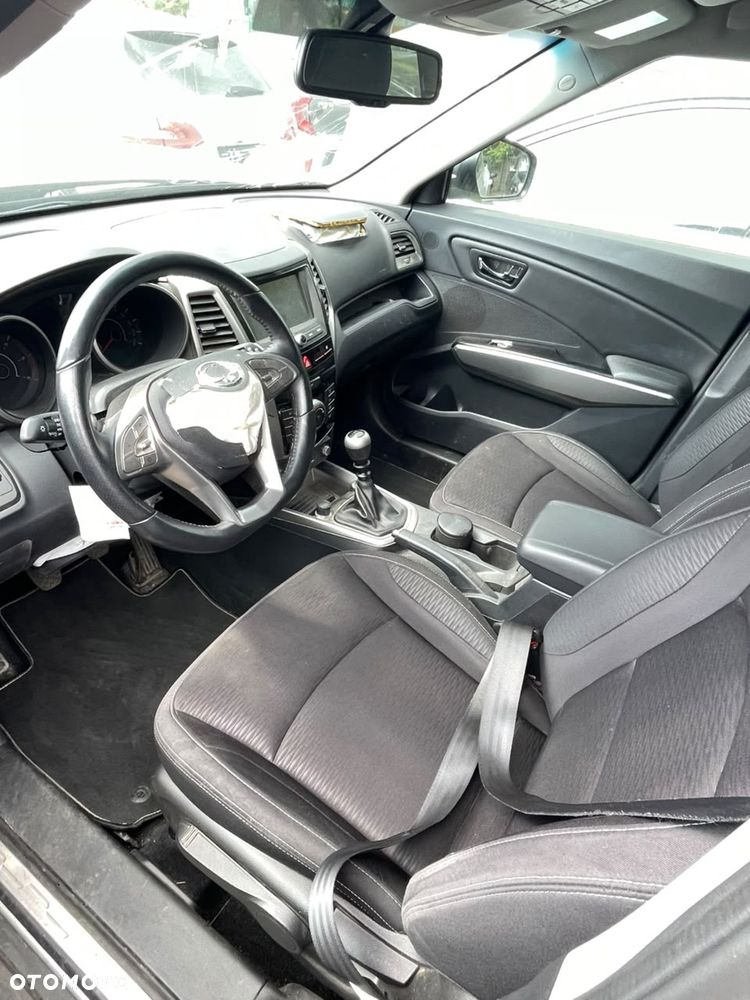 SsangYong/KGM Tivoli - 6