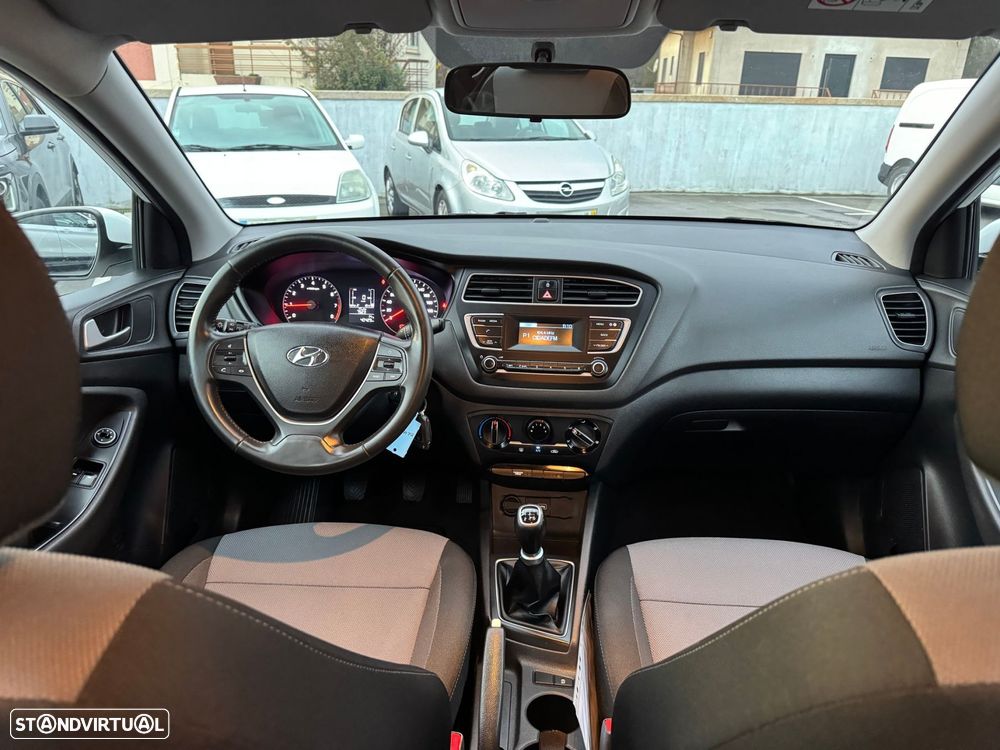 Hyundai i20 1.2 Comfort - 26