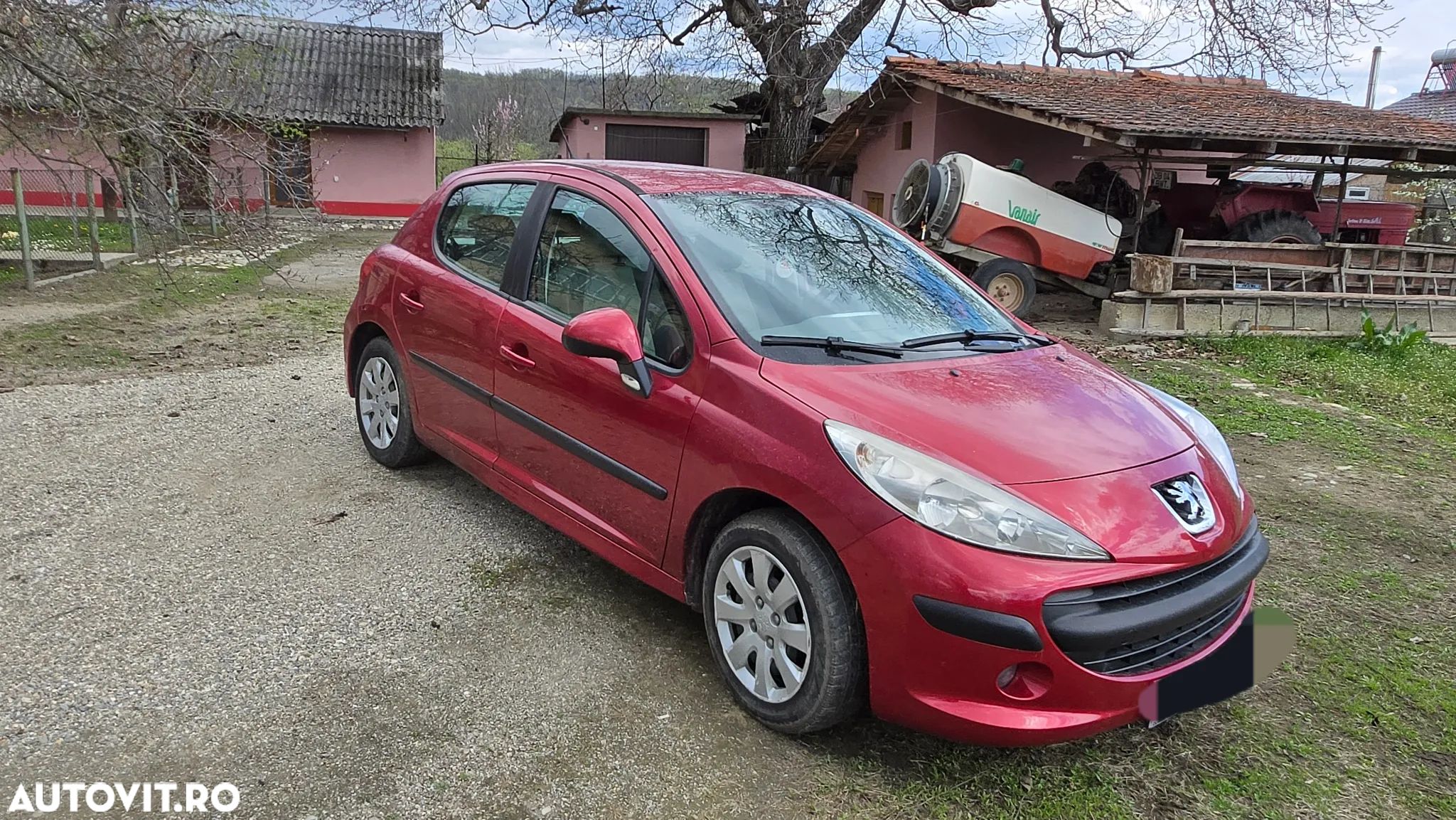 Peugeot 207 - 1