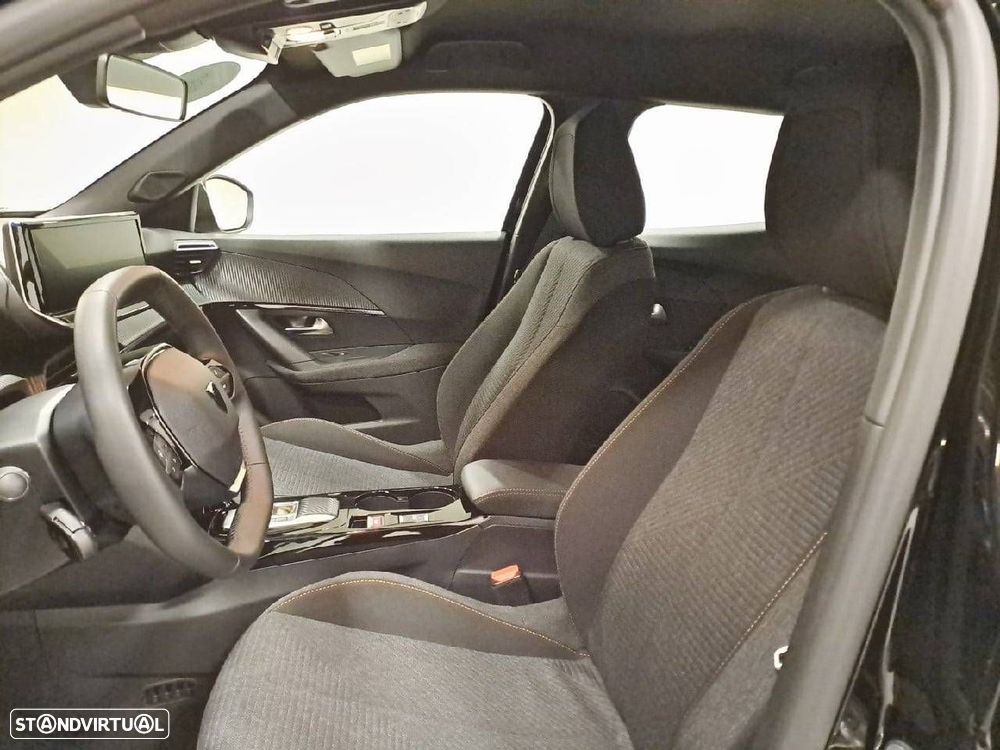 Peugeot e-2008 54 kWh SE Style - 9