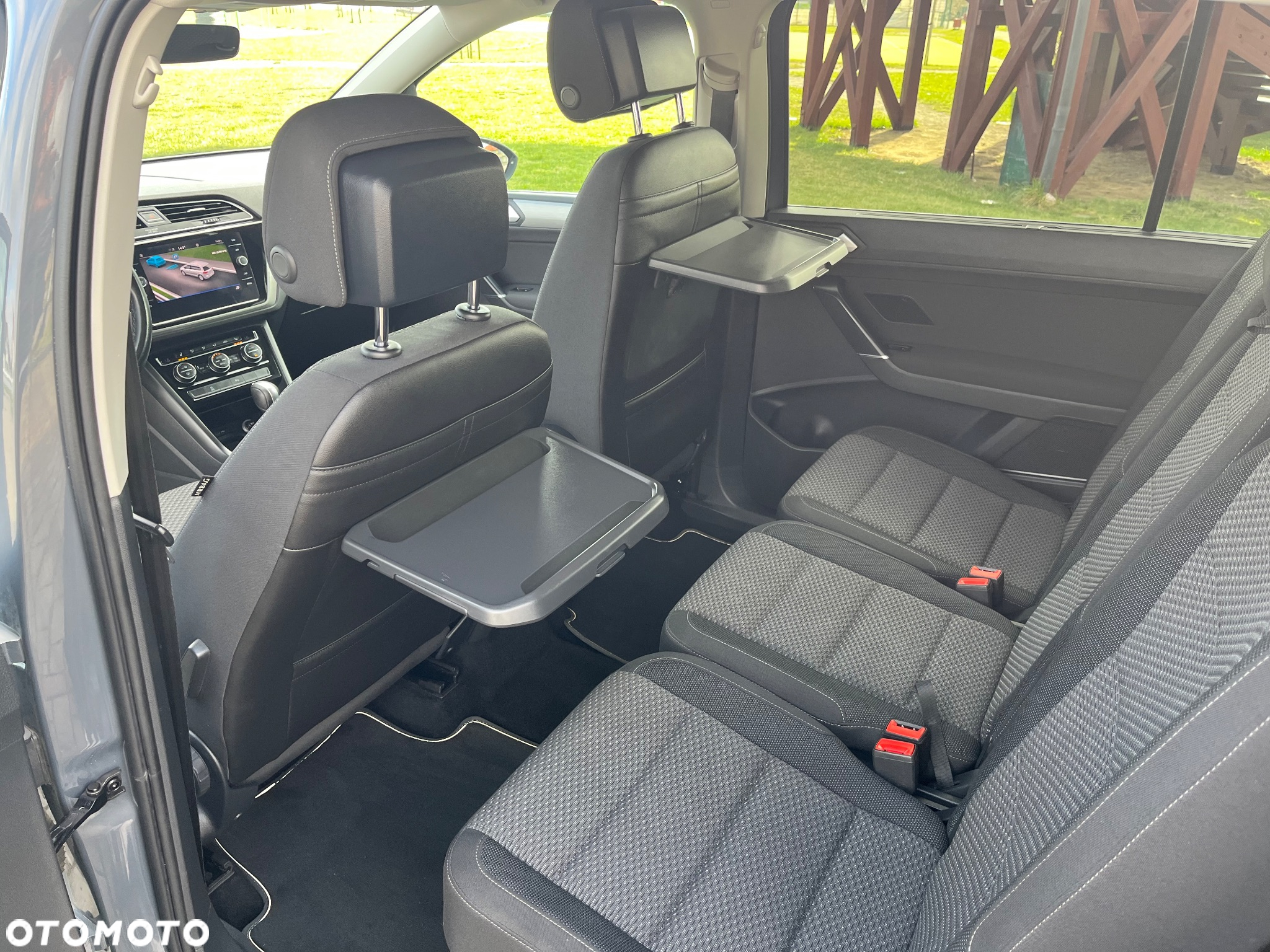 Volkswagen Touran 2.0 TDI SCR DSG Comfortline - 26