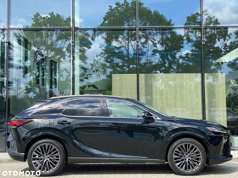 Lexus RX 450h+ Omotenashi - 4