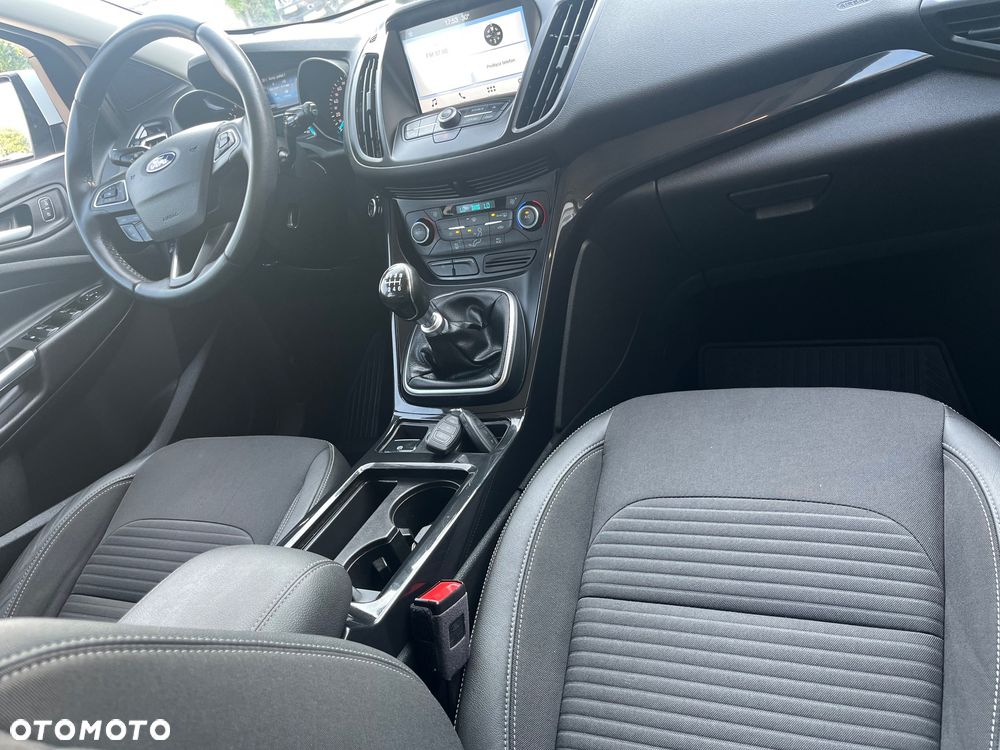 Ford Kuga 2.0 TDCi 4x4 Titanium - 9