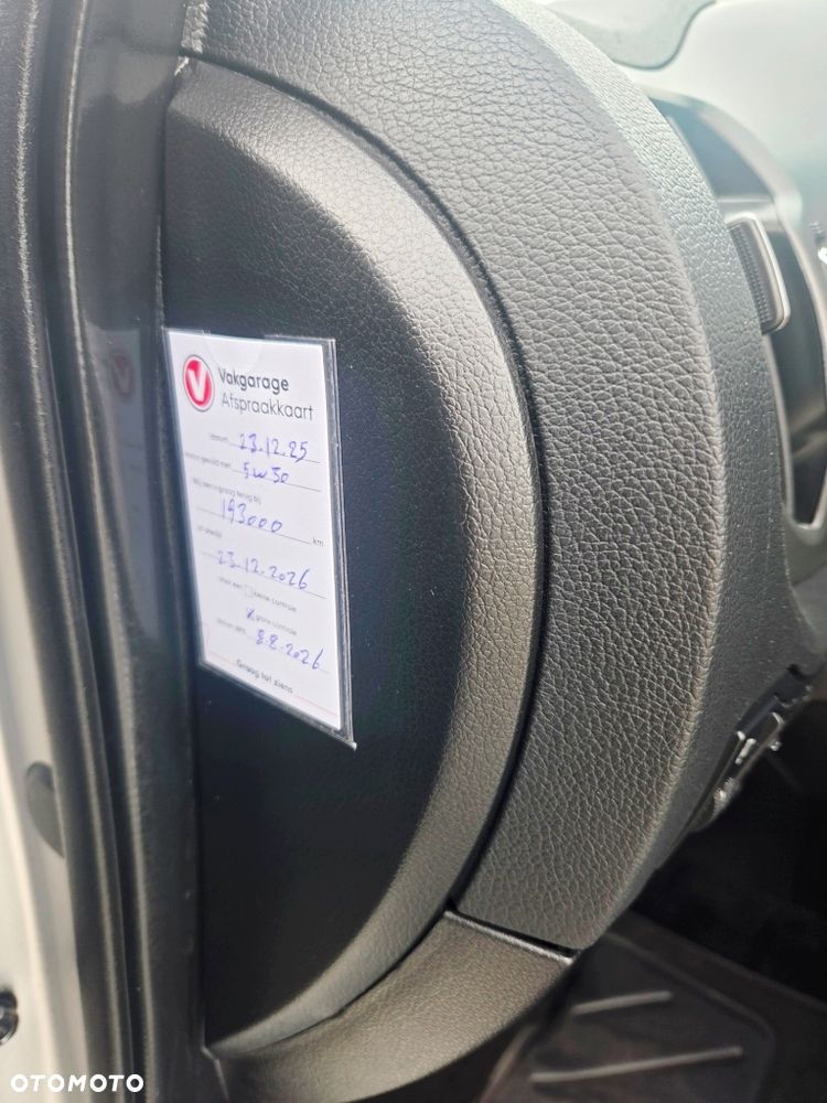 Kia Sportage 2.0 L 2WD - 23