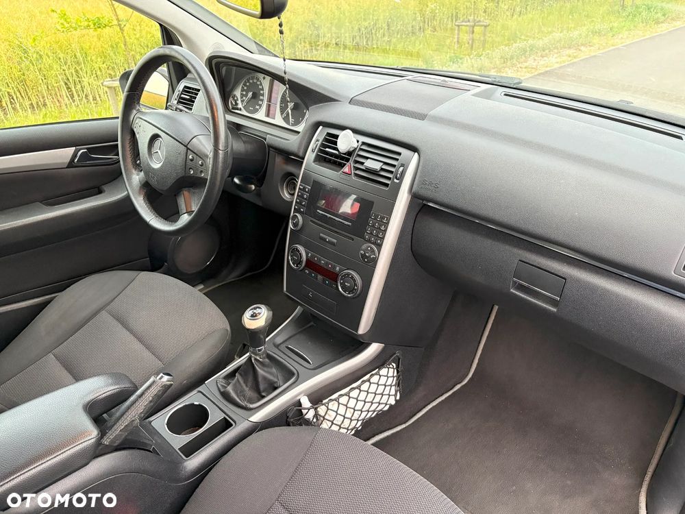 Mercedes-Benz Klasa B 200 Special Edition - 11