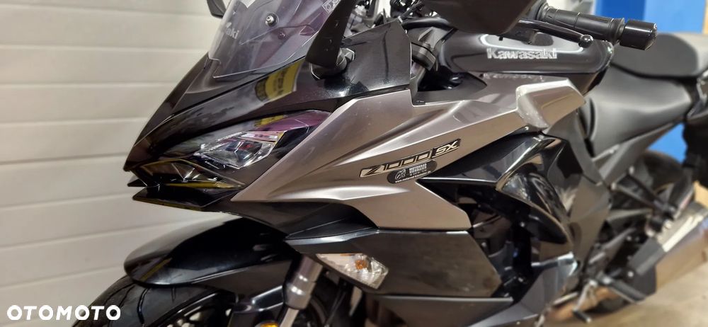 Kawasaki Ninja 1000 SX - 16
