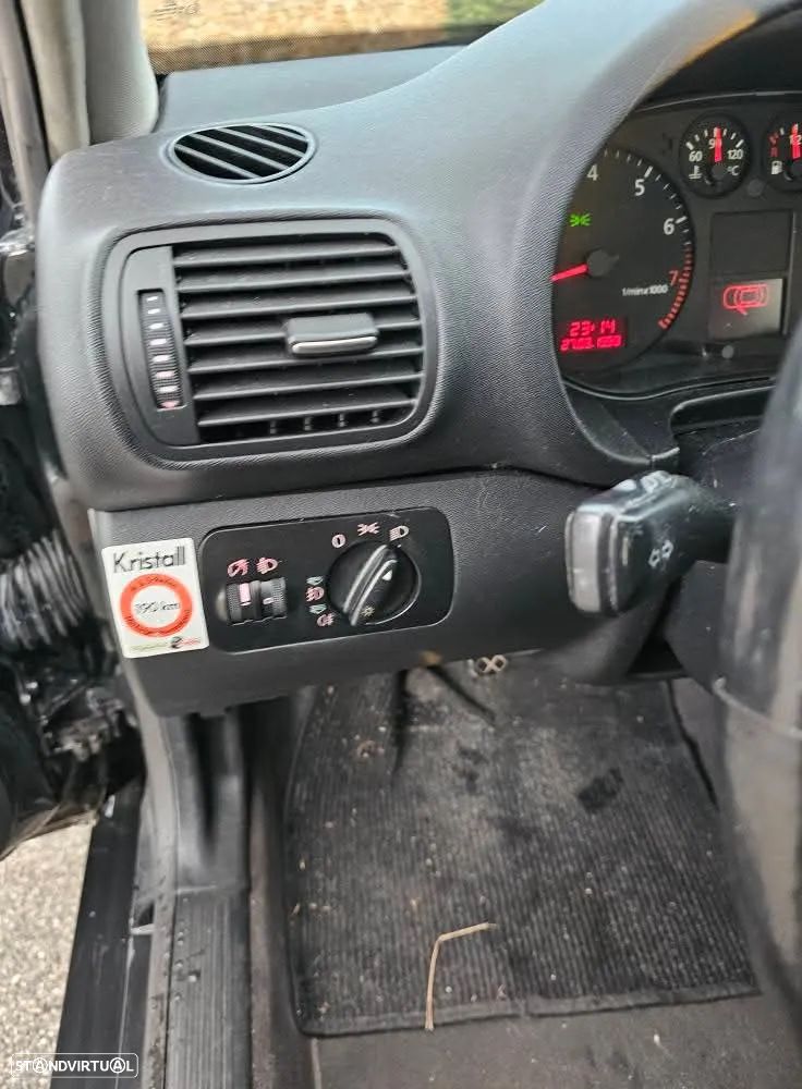 Audi A3 1.6 Ambiente - 7